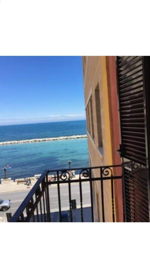 Mariantomare Casa Vacanze Monolocale Lungomare Bari Exterior photo
